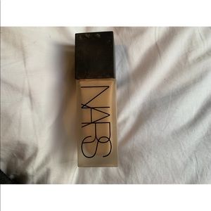 NARS All Day Luminous Foundation